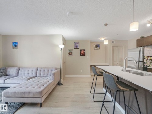 110 508 Albany Way, Edmonton, AB - Indoor Photo Showing Other Room