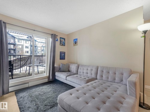 110 508 Albany Way, Edmonton, AB - Indoor Photo Showing Living Room
