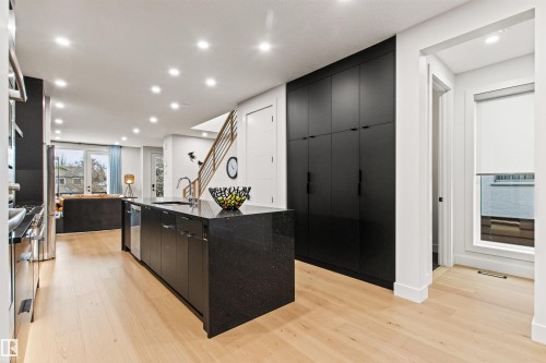 8944 145 Street, Edmonton, AB - Indoor