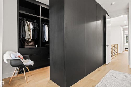 8944 145 Street, Edmonton, AB - Indoor