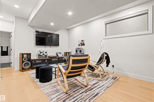 8944 145 Street, Edmonton, AB - Indoor