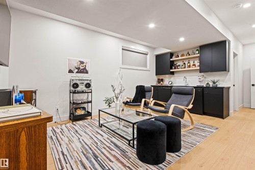 8944 145 Street, Edmonton, AB - Indoor