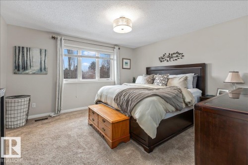 19 Lincoln Crescent, St. Albert, AB - Indoor Photo Showing Bedroom