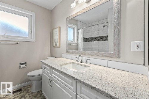19 Lincoln Crescent, St. Albert, AB - Indoor Photo Showing Bathroom