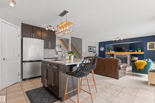607 77 Street, Edmonton, AB - Indoor Photo Showing Kitchen With Stainless Steel Kitchen