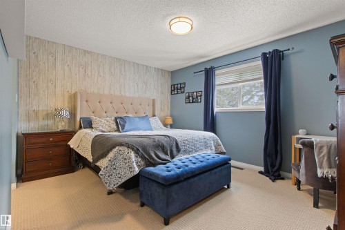 607 77 Street, Edmonton, AB - Indoor Photo Showing Bedroom