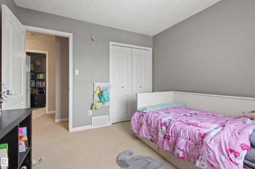 607 77 Street, Edmonton, AB - Indoor Photo Showing Bedroom