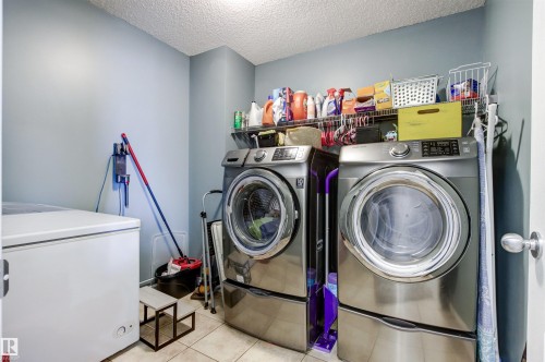 607 77 Street, Edmonton, AB - Indoor Photo Showing Laundry Room