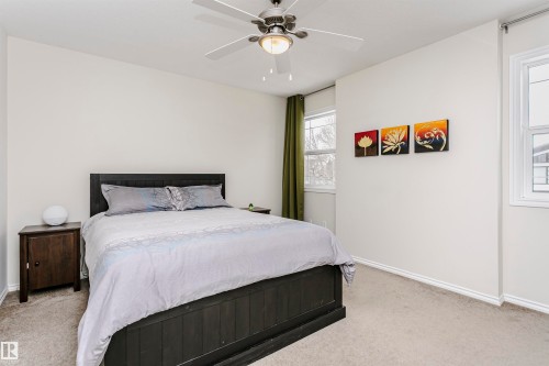 9359 74 Avenue, Edmonton, AB - Indoor Photo Showing Bedroom