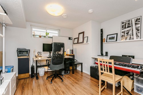 9359 74 Avenue, Edmonton, AB - Indoor Photo Showing Office