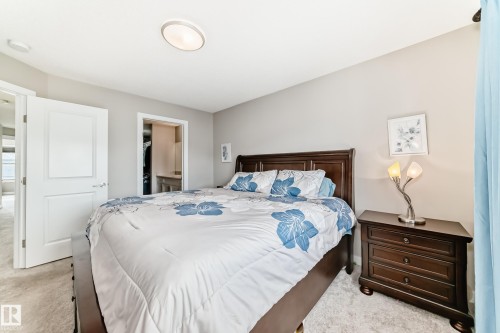 48 Gladstone Bend, Spruce Grove, AB - Indoor Photo Showing Bedroom