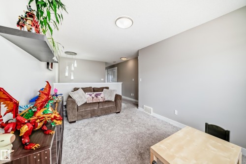 48 Gladstone Bend, Spruce Grove, AB - Indoor