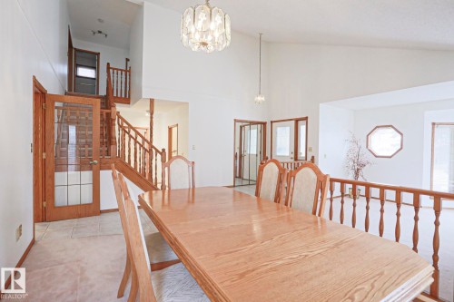 507 Burton Close, Edmonton, AB - Indoor Photo Showing Other Room