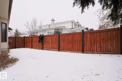 507 Burton Close, Edmonton, AB - Outdoor