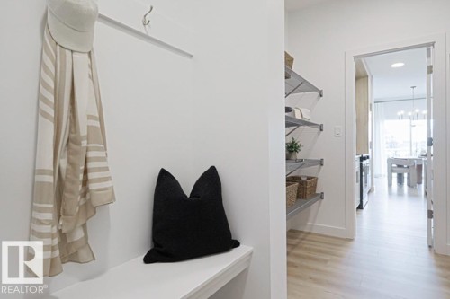 5047 Cawsey Link, Edmonton, AB - Indoor