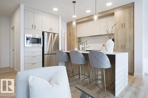 5047 Cawsey Link, Edmonton, AB - Indoor Photo Showing Kitchen