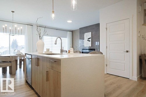 5047 Cawsey Link, Edmonton, AB - Indoor Photo Showing Kitchen With Upgraded Kitchen