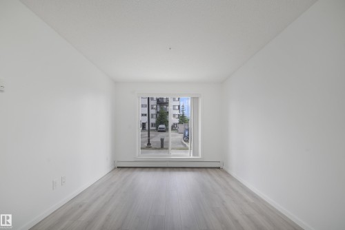 114 3357 16A Avenue, Edmonton, AB - Indoor Photo Showing Other Room