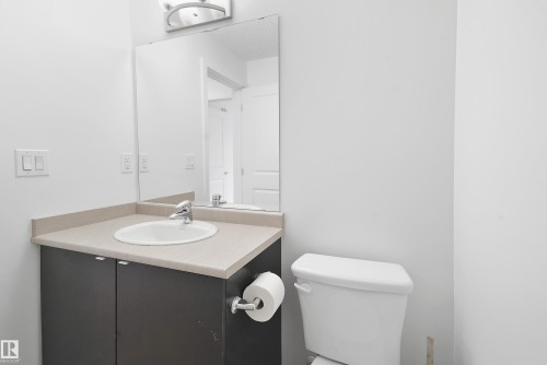 114 3357 16A Avenue, Edmonton, AB - Indoor Photo Showing Bathroom