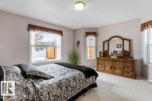 7605 165A Avenue, Edmonton, AB - Indoor Photo Showing Bedroom