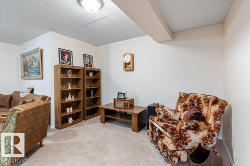 7605 165A Avenue, Edmonton, AB - Indoor