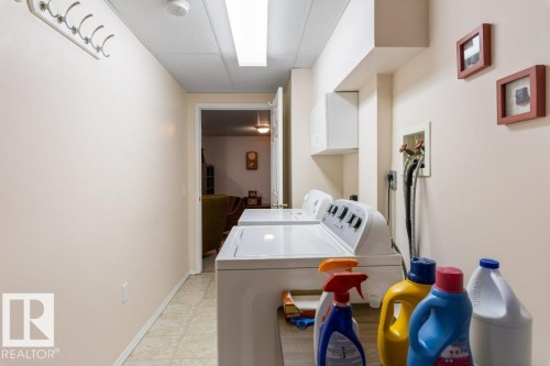 7605 165A Avenue, Edmonton, AB - Indoor Photo Showing Laundry Room