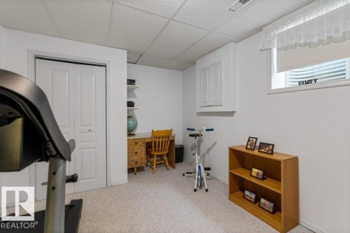 7605 165A Avenue, Edmonton, AB - Indoor