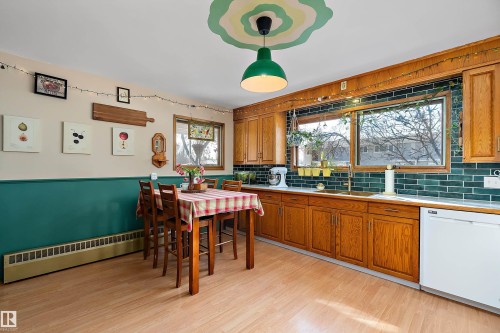 4710 54 Avenue, Wetaskiwin, AB - Indoor