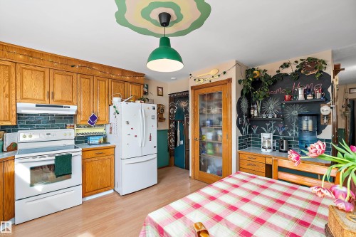 4710 54 Avenue, Wetaskiwin, AB - Indoor Photo Showing Kitchen