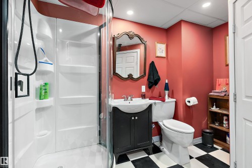 4710 54 Avenue, Wetaskiwin, AB - Indoor Photo Showing Bathroom