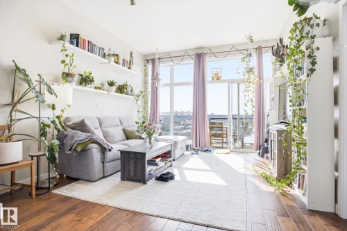 514 9507 101 Avenue, Edmonton, AB - Indoor Photo Showing Other Room