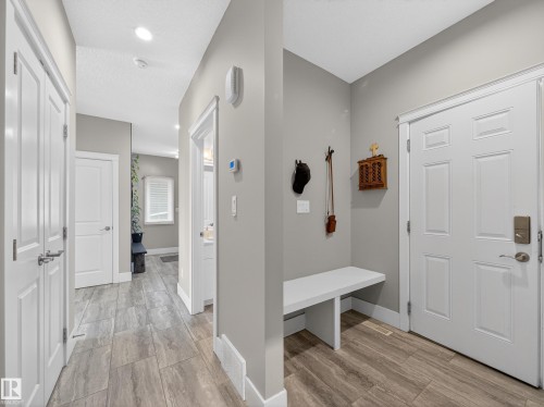 1047 Coopers Hawk Link Link, Edmonton, AB - Indoor Photo Showing Other Room