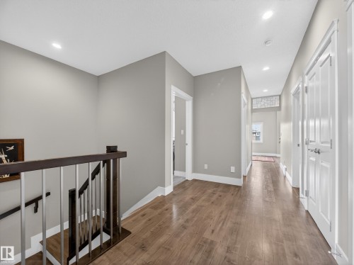 1047 Coopers Hawk Link Link, Edmonton, AB - Indoor Photo Showing Other Room