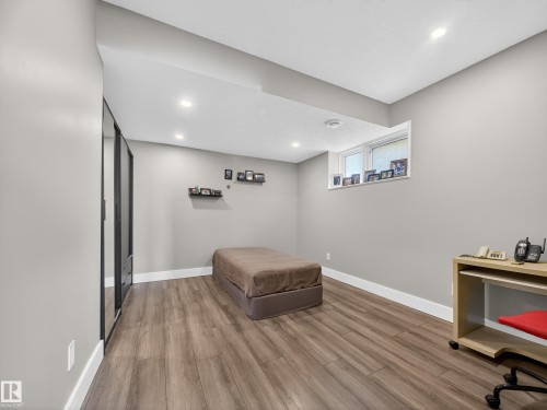 1047 Coopers Hawk Link Link, Edmonton, AB - Indoor