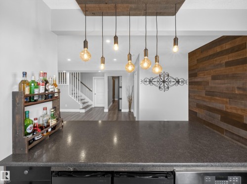 1047 Coopers Hawk Link Link, Edmonton, AB - Indoor