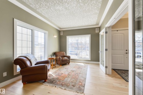 195 Darlington Crescent, Edmonton, AB - Indoor Photo Showing Other Room