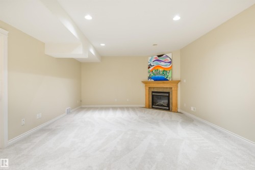 195 Darlington Crescent, Edmonton, AB - Indoor With Fireplace