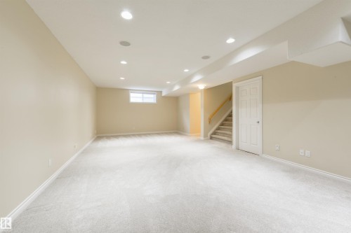 195 Darlington Crescent, Edmonton, AB - Indoor