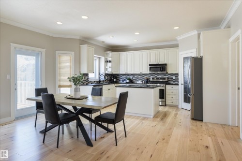 195 Darlington Crescent, Edmonton, AB - Indoor Photo Showing Dining Room