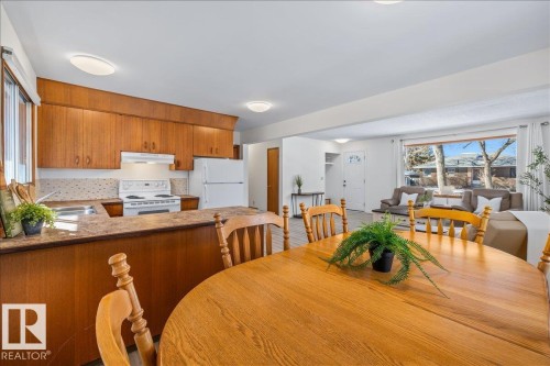 10013 106 Street, Fort Saskatchewan, AB - Indoor Photo Showing Dining Room