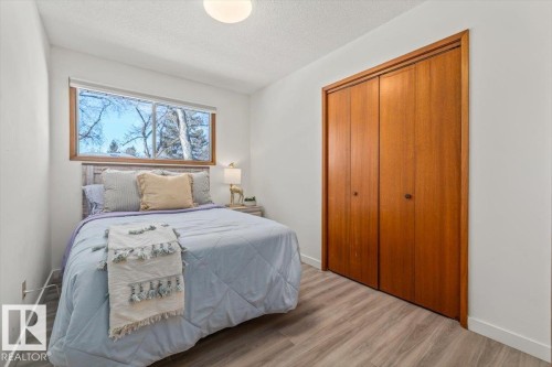 10013 106 Street, Fort Saskatchewan, AB - Indoor Photo Showing Bedroom