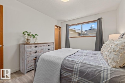 10013 106 Street, Fort Saskatchewan, AB - Indoor Photo Showing Bedroom