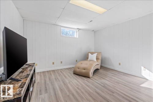 10013 106 Street, Fort Saskatchewan, AB - Indoor