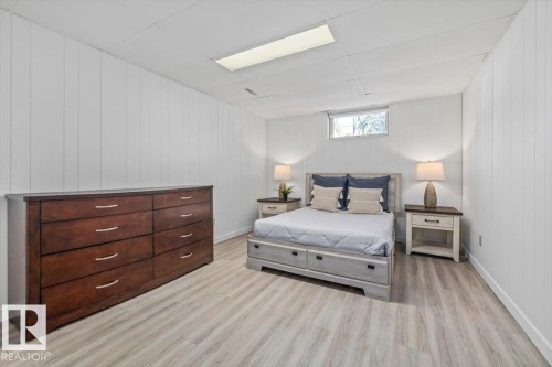 10013 106 Street, Fort Saskatchewan, AB - Indoor Photo Showing Bedroom