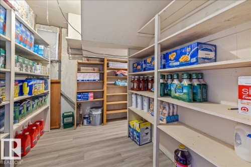 10013 106 Street, Fort Saskatchewan, AB - Indoor With Storage