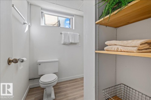 10013 106 Street, Fort Saskatchewan, AB - Indoor Photo Showing Bathroom