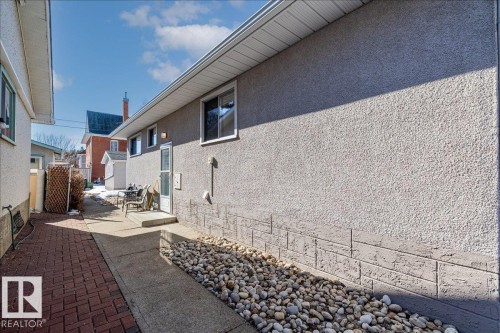 10013 106 Street, Fort Saskatchewan, AB - Outdoor