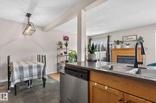 176 230 Edwards Drive, Edmonton, AB - Indoor