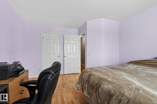 176 230 Edwards Drive, Edmonton, AB - Indoor Photo Showing Bedroom