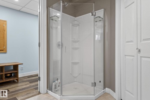 176 230 Edwards Drive, Edmonton, AB - Indoor Photo Showing Bathroom